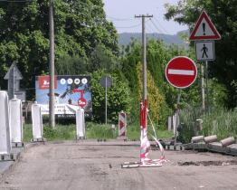 Objížďka prodloužila cestu do nemocnice