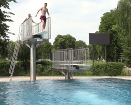 Tropické počasí odstartovalo sezonu na koupališti