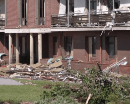 Po hrůzném zážitku putovali senioři do okolních domovů