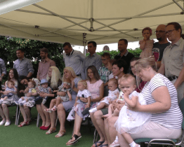 Město netradičně přivítalo nové občánky