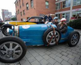 Na Barumce se opět představí oblíbené bugatky. Za volant usedne i uznávaný kardiochirurg