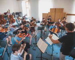 Hudební akademie vyvrcholí světovou premiérou