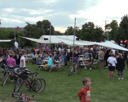 Benátská noc zaplnila přístav