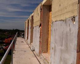 Kraj se chystá investovat do budov poničených tornádem