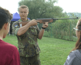 Složky IZS měly na táborové základně plné ruce práce