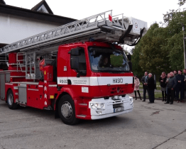 Dobrovolní hasiči převzali nové auto