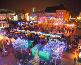 Zlíňané letos přijdou o slavnostní rozsvícení vánočního stromu
