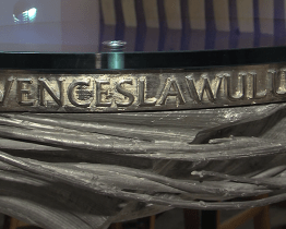 Modřanského Venouše chrání socha Ondřeje Olivy