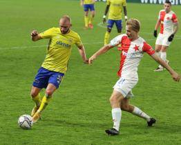 Fotbalisté Zlína v poháru končí, na Slavii je popravily chyby rozhodčích 
