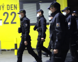 Policisté kontrolovali dodržování opatření proti covidu