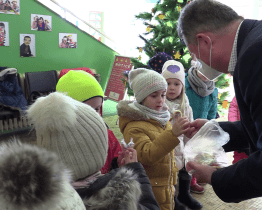 Děti z MŠ Lužní napekly zdravotníkům cukroví