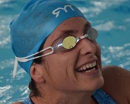 Hlasujte pro Bernardovou! Po třech letech je znovu nominována na světovou plaveckou cenu