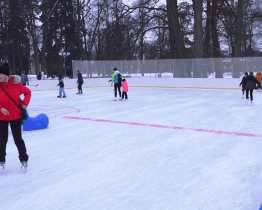 Slavičín otevřel venkovní kluziště