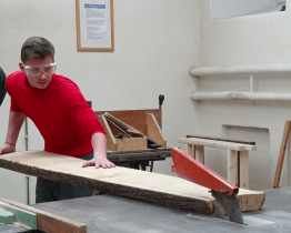 Absenci haly vyřešila ISŠ Lipová alej vytvořením provizorních dílen