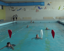 Město opět vypravuje autobus do krytého bazénu