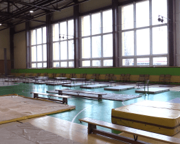 Tělocvična se mění na ubytovnu pro uprchlíky