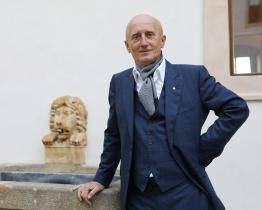 Ivo Valenta uspěl u Nejvyššího správního soudu. Omezování neočkovaných v restauracích a hotelech bylo nezákonné