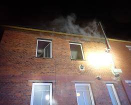 Ve Zlíně hořel čtvrtdomek. Seniorka skončila s popáleninami v nemocnici