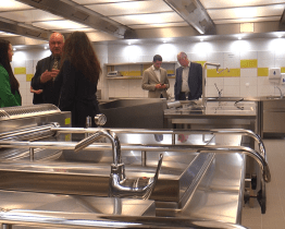 Domov mládeže má zrekonstruovanou kuchyni a jídelnu 