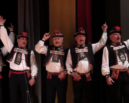 Mužský sbor oslavil s ročním zpožděním šedesátiny