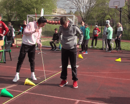 Školáci si zasportovali s mistryní světa Šárkou Kašpárkovou