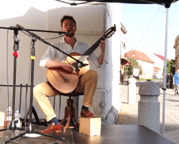 Pod Bílou věží zněly písně Františka Sušila