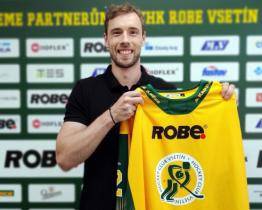 Hokejový Vsetín hlásí další posilu do defenzivy. Tu vyztuží důrazný bek Kajínek 