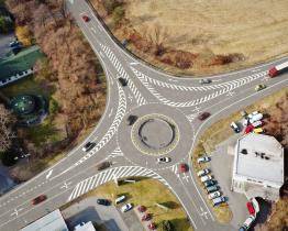 Na ulici Fryštácká vznikne nový kruhový objezd. Měl by zvýšit bezpečnost a plynulost dopravy