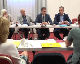 Hejtman Holiš se v Rožnově potkal se starosty obcí mikroregionu