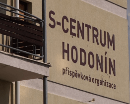 Kraj jedná o prodeji budovy S-Centra s městem