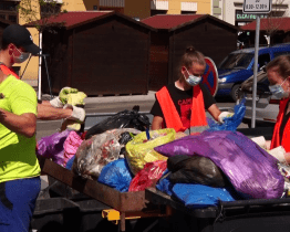 Happening měl ukázat, co končí v hodonínských popelnicích
