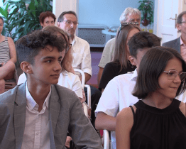 Radnice ocenila nejlepší deváťáky a učitele