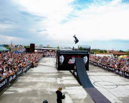 Sci-fi podívaná! Na festivalu v Kroměříži předvedou akrobati své nejlepší triky