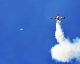 Aviatický den na Valašsku okořenil Martin Šonka i tygří vetřelec