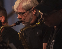 Hlavnímu koncertu Hello Jazz Weekendu vévodil Pražský Big Band