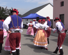Hodové veselí podpořila dechová hudba Hulíňané
