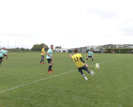 Fotbalisté Mařatic vyzvali Vážany. Zápas se divákům musel líbit