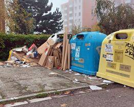 Černé skládky v Uherském Hradišti jsou ostuda, bezohlednost některých lidí je ale bezbřehá, myslí si místostarosta Čestmír Bouda