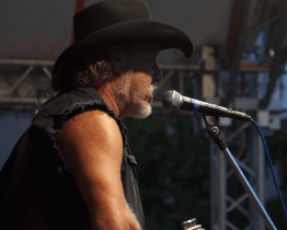 Strážnické kulturní léto završil koncert kapel Bulvaar a Torzo