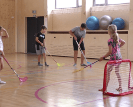 Domeček nabízí 55 kroužků pro děti