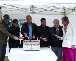 Začíná přístavba ARO za 134 milionů