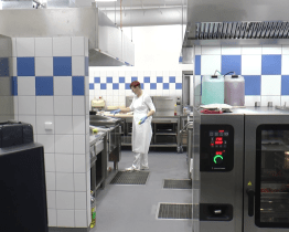 Skončila rekonstrukce jídelny v Hradské