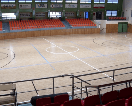 Palubovka víceúčelové haly opět slouží sportovcům