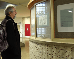 Galerie ve škole představuje díla bývalých žáků