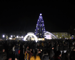 Zahájení adventu ve Veselí si nenechaly ujít stovky lidí