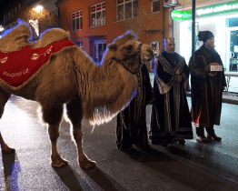 Do ulic města se vrátil Ambrož i Barbory 