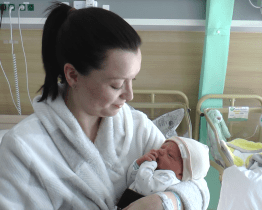 Prvním miminkem roku 2023 v Baťově nemocnici i Zlínském kraji je Matěj Cholasta