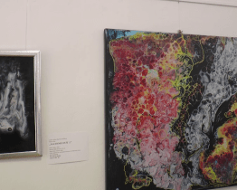 Díla Sylvie Martiny Malíkové zdobí galerii hulínského infocentra