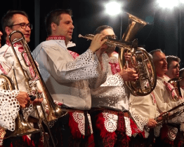 Dům kultury nabízí oblíbené divadelní a dechovkové předplatné