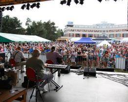 Otrokovické letní slavnosti čekají změny. Budou kratší a hlavní část programu bude zpoplatněna